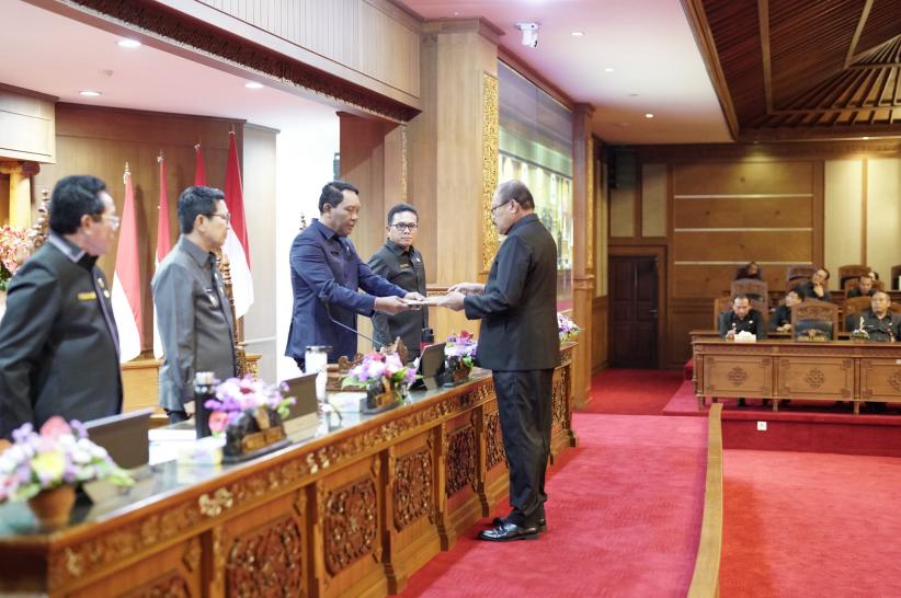 title DPRD Badung Bahas Raperda Fasilitasi Perlindungan Kekayaan Intelektual DPRD Badung Bahas Raperda Fasilitasi Perlindungan Kekayaan Intelektual