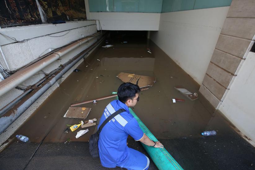 Penyedotan Air yang Membanjiri Basement Gedung di Kemang - Bagian 6