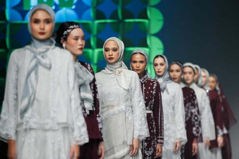 Ketika Menteri Perdagangan Budi Santoso Jadi Model pada Peragaan Busana JMFW - Bagian 3