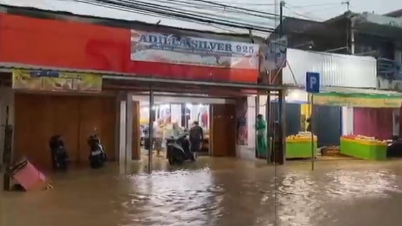 Banjir Bandang Terjang Selatan Brebes, Jalan Nasional dan Permukiman Terendam