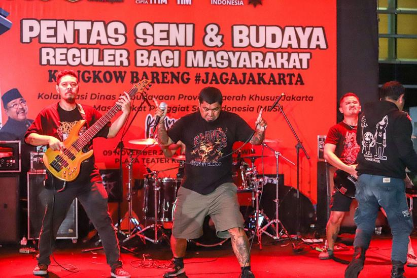 Grup Musik Cadas Hell Army Tampil Garang di Panggung Kongkow Bareng Jaga Jakarta - Bagian 3