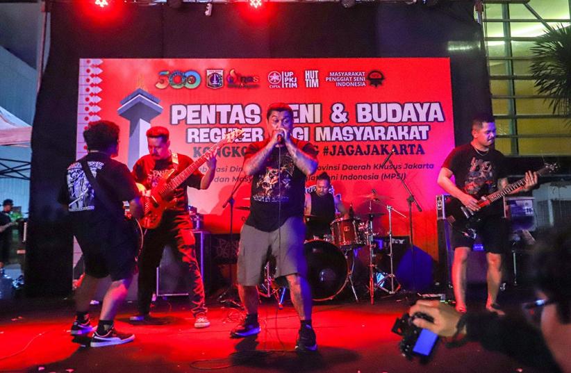 Grup Musik Cadas Hell Army Tampil Garang di Panggung Kongkow Bareng Jaga Jakarta - Bagian 4