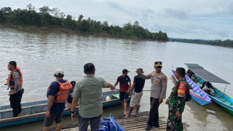 Kapal Tenggelam di Sungai Mahakam, 20 Orang Selamat 8 Hilang