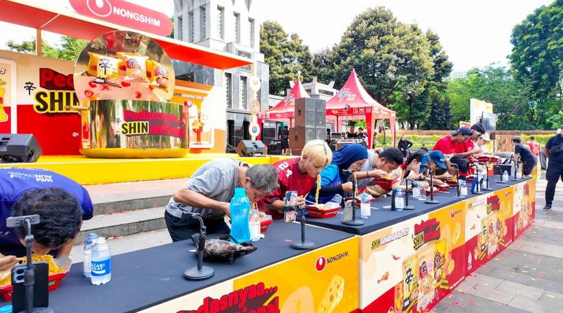 Keseruan Warga Merasakan Kuliner Pedas Khas Korea - Bagian 2