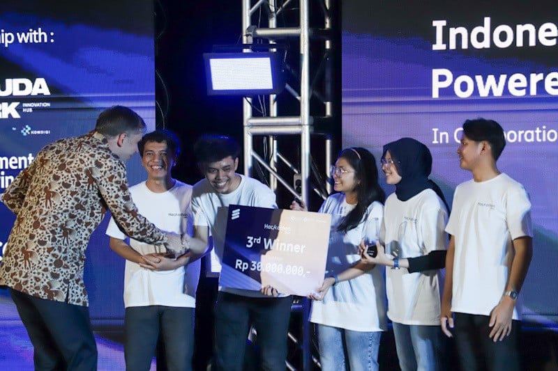 Inovasi Teknologi 5G dan AI di Hackathon 2025 - Bagian 4
