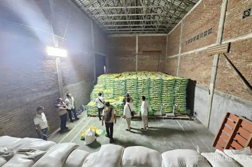 Polisi Bongkar Pengoplosan Beras di Lombok Timur NTB, 110 Ton Disita