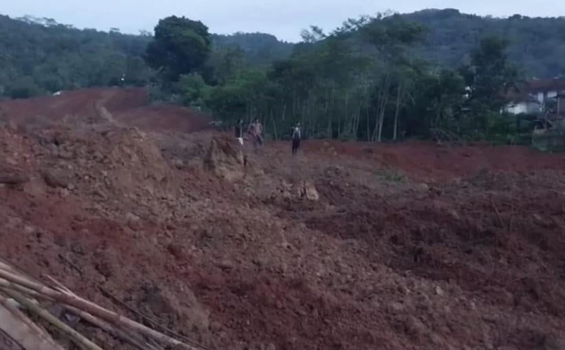 Penampakan Mengerikan Longsor di Cilacap, Permukiman Warga Nyaris Rata Tanah