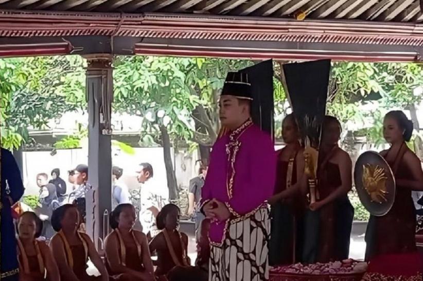 Gusti Purbaya Naik Takhta Raja Keraton Solo, Dinobatkan Jadi Pakubuwono XIV
