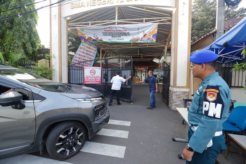 SMAN 72 Jakarta Belajar Tatap Muka, Siswa Mengaku Trauma - Bagian 4