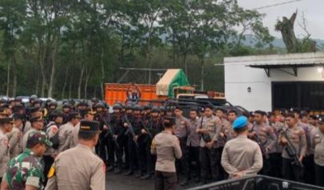 Terungkap! Ini Penyebab Warga Kaligedang Bawa Kapolsek Ijen usai Pengepungan