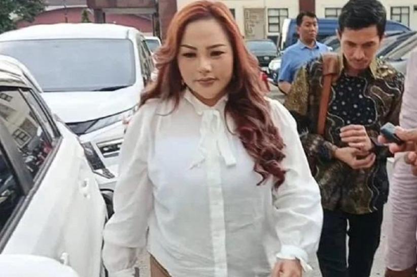 Lisa Mariana Datangi Polda Jabar, Dikonfrontasi dengan Pemeran Pria di Video Mesum?