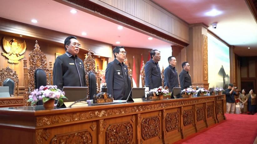 Gelar Rapat Paripurna bersama Bupati, DPRD Badung Sepakati 4 Raperda Jadi Perda
