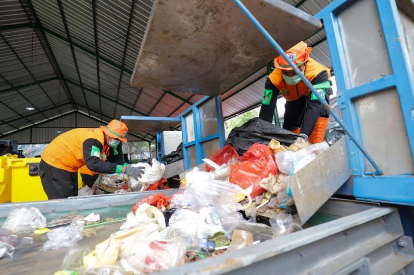 TPS3R Sinergi Bersih Lenteng Agung Olah 40 Ton Sampah per Hari - Bagian 5