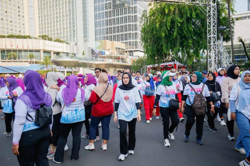 Antusiasme Warga Ikuti Fun Walk Meriahkan HUT ke-58 KADIN - Bagian 3