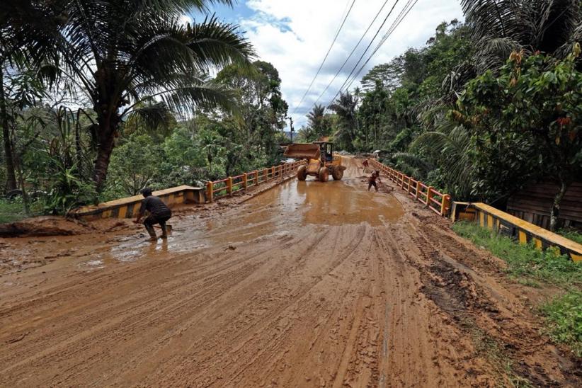 Kondisi Terkini Jalur Utama Sumut yang Terputus Akibat Longsor