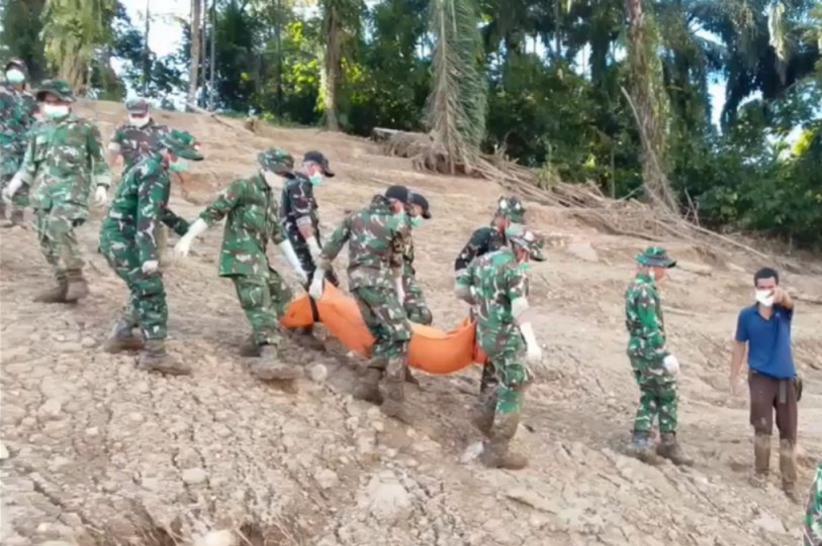 Update Banjir Bandang Agam Tewaskan 169 Orang, Akses Daerah Terisolasi Mulai Terbuka