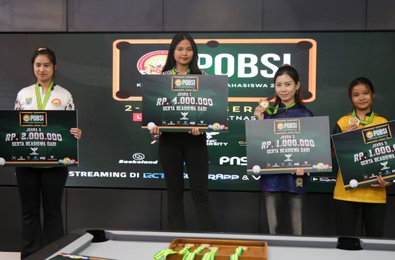 Kevin Sanjaya Serahkan Penghargaan Kejuaraan Nasional Biliar Pelajar-Mahasiswa 2025 - Bagian 4