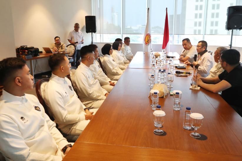 Ketum PB POBSI Hary Tanoesoedibjo Lepas Atlet Biliar ke SEA Games 2025 - Bagian 4