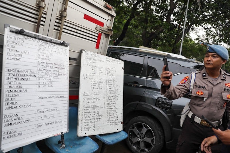 Foto-Foto Kebakaran Gedung Terra Drone di Cempaka Baru - Bagian 5