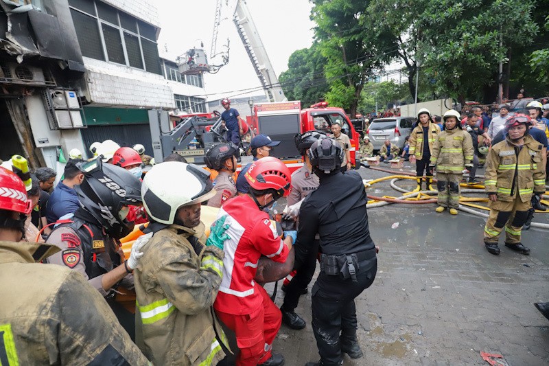 Jumlah Korban Kebakaran Gedung Terra Drone 22 Orang, 15 Perempuan dan 7 Laki-Laki Meninggal - Bagian 2