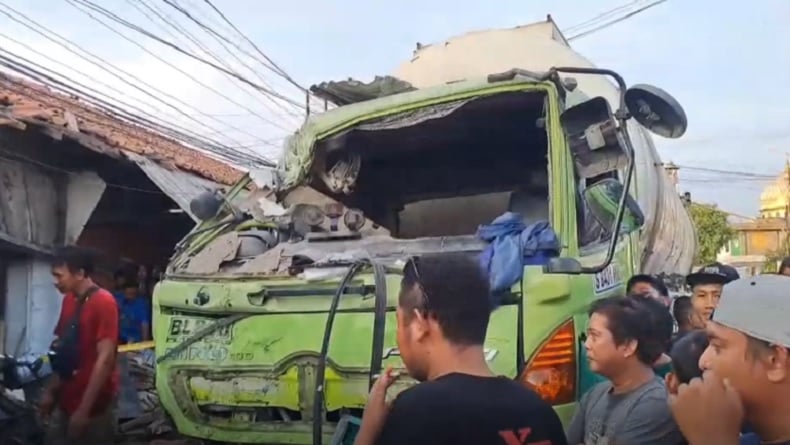 Kronologi Kecelakaan Tewaskan 4 Orang di Cilacap, Terios Ringsek Dihantam Truk Tangki