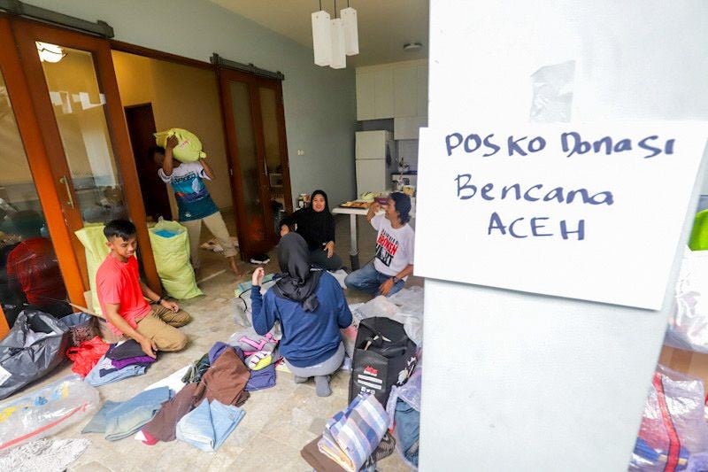 Relawan Berjibaku Siapkan Bantuan untuk Korban Bencana Aceh - Bagian 4