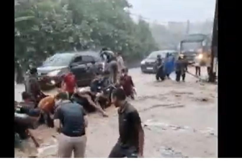 Banjir Terjang 8 Desa di Jembrana Bali, Jalur Denpasar-Gilimanuk Terendam