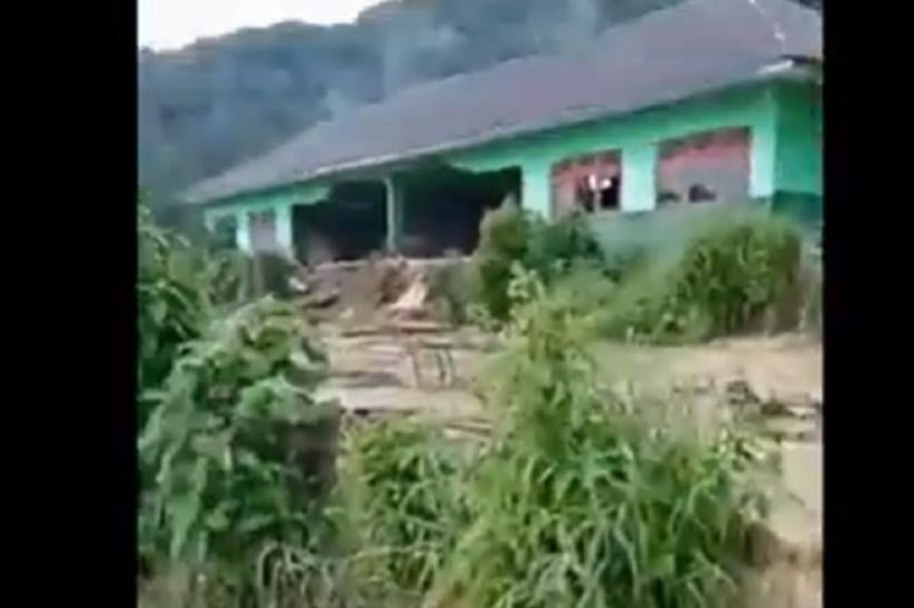 Agam Kembali Diterjang Banjir Bandang, Akses Bukittinggi-Pasaman Lumpuh Total