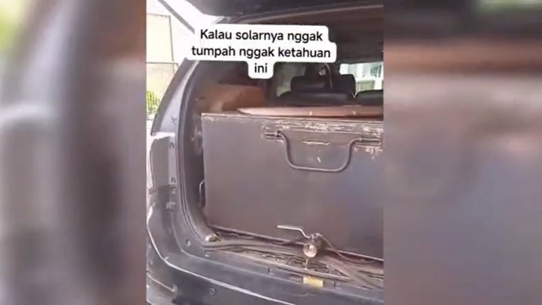 Fortuner Mencurigakan di Lampung Tepergok Warga, Ternyata Selundupkan BBM Subsidi