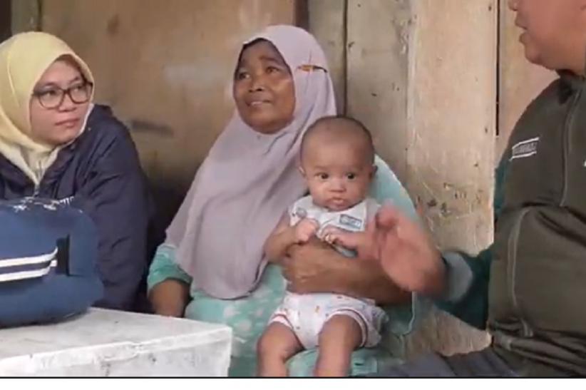Kisah Ajaib Bayi 3 Bulan Selamat dari Banjir Bandang Agam, Kini Sebatang Kara