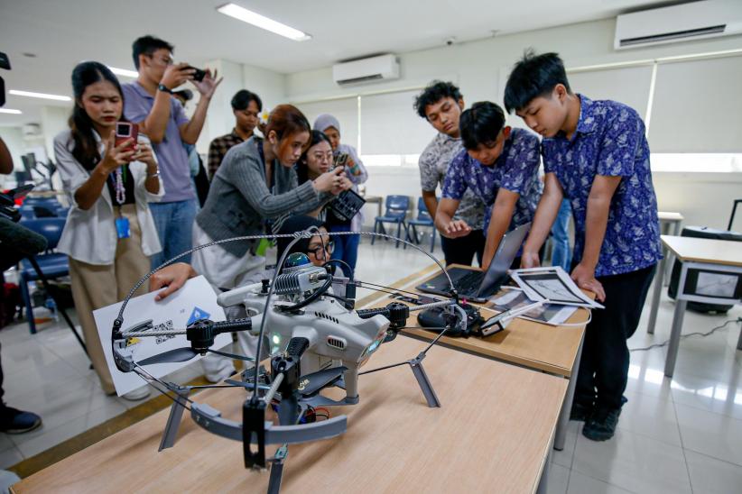 Tiga Pelajar SMA Kembangkan Drone AI untuk Bantu Penanganan Bencana - Bagian 3