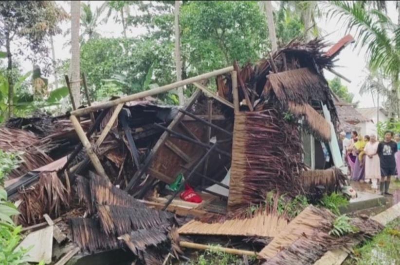 Cuaca Ekstrem Rusak 10 Rumah Warga Pandeglang, BPBD Imbau Masyarakat Waspada