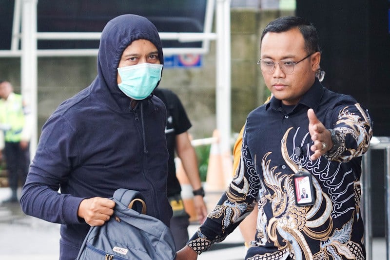 Dua Pejabat Kejaksaan Kena OTT, Langsung Digiring ke KPK  - Bagian 3