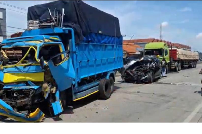 Kecelakaan Beruntun 6 Kendaraan di Jalur Pantura Pemalang, 3 Orang Luka-Luka