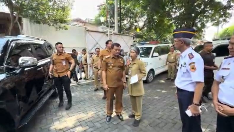 Pemprov Jateng Siapkan 16 Ambulans untuk Pemulangan Jenazah Korban Kecelakaan di Tol Semarang