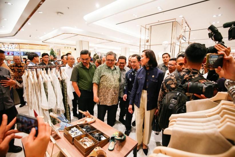 Kejar Perputaran Belanja Rp110 Triliun, Para Menteri Cek Promo Akhir Tahun di Mal - Bagian 2