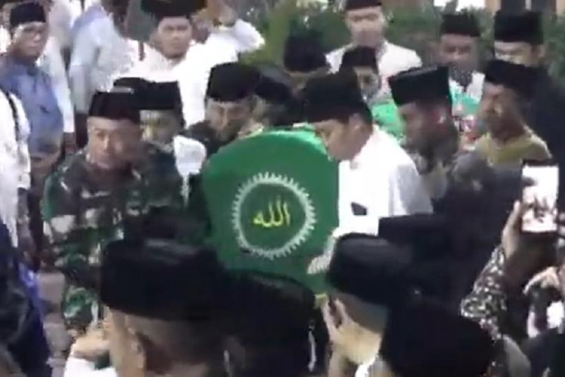 Jenazah KH Amal Fathullah Zarkasyi akan Dimakamkan di Pemakaman Keluarga Pondok Gontor