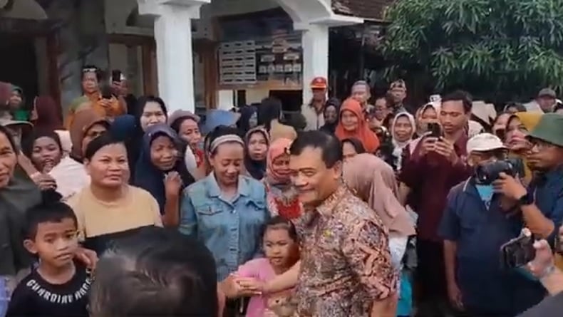 Banjir Rendam 90 Desa di Pati, Gubernur Jateng Cek Kondisi Warga Terdampak