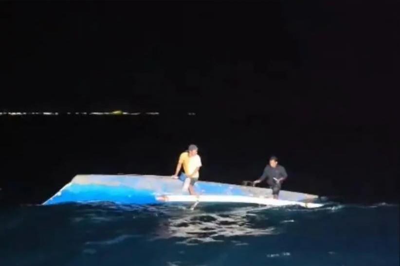 Perahu Terbalik Dihantam Ombak, 2 Nelayan Kolaka Utara Diselamatkan Polisi