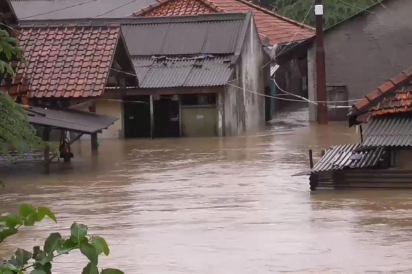 BPBD: 22.724 KK Terdampak Banjir di Bekasi, 5.344 Jiwa Mengungsi