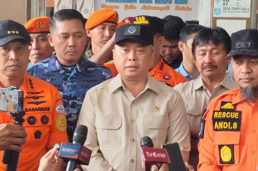 Menhub Tinjau Lokasi Pesawat ATR 42-500 Jatuh di Pangkep, Fokus Cari Korban