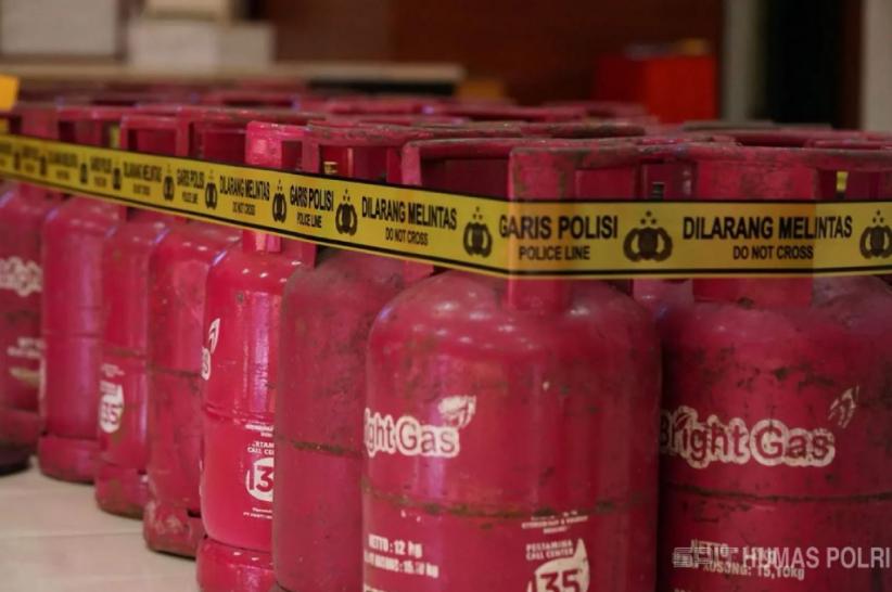 Polisi Bongkar Pengoplosan Gas LPG Subsidi di Bekasi, 3 Pelaku Ditangkap