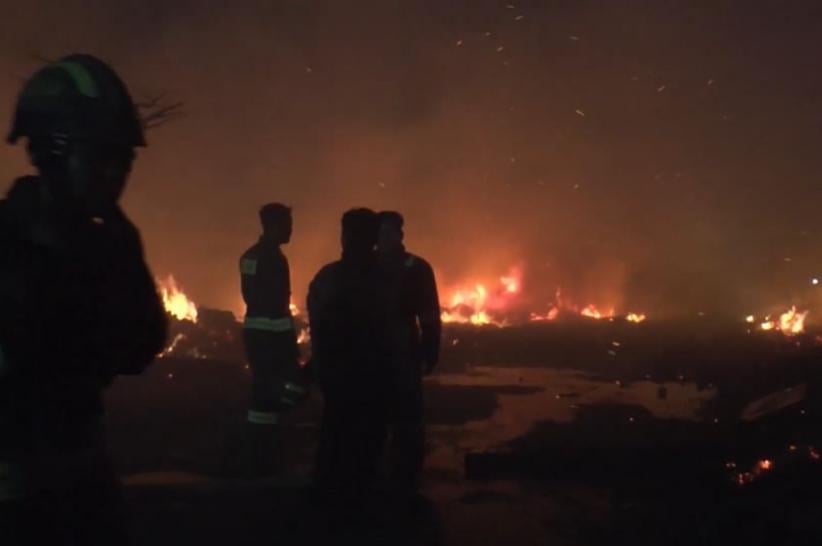 Kebakaran Pasar Mega Legenda Batam, Belasan Kios Hangus Dilahap Api