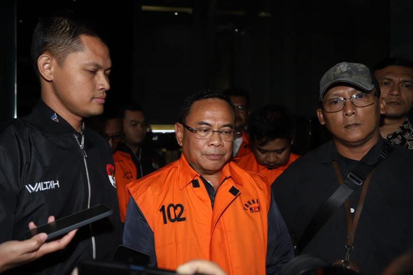 Tampang Bupati Pati Sudewo Ditahan KPK - Bagian 3