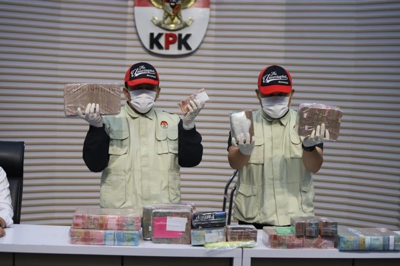 Penampakan Barbuk Uang Hasil OTT Bupati Pati dan Wali Kota Madiun - Bagian 2