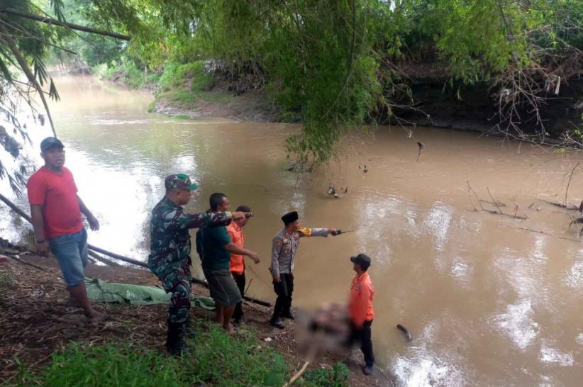 Jombang Geger, Mayat Pria Ditemukan Mengambang di Kali Pancir