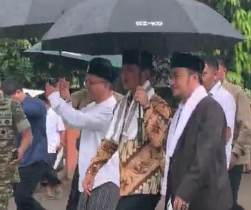 Kunjungi Ponpes Cipasung Tasikmalaya, Wapres Gibran Takjub Santri Kuasai AI 