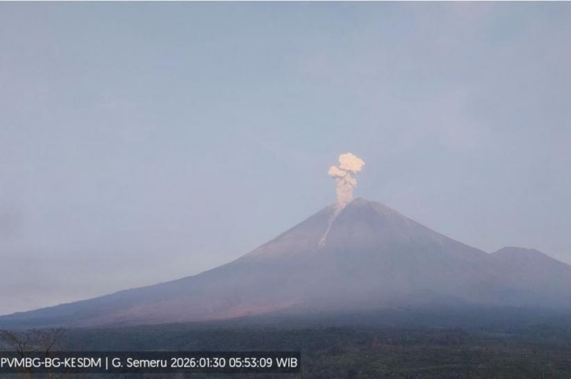 Gunung Semeru Erupsi, Kolom Abu Terpantau Setinggi 1.000 Meter