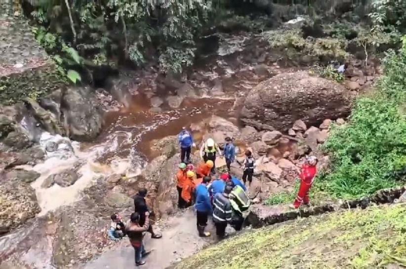 Identitas 7 Orang Sekeluarga Korban Kecelakaan Mobil Masuk Jurang di Kelok Sembilan