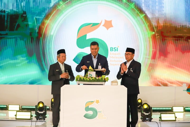 Milad ke-5, BSI Ajak Masyarakat Investasi Emas - Bagian 2